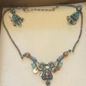 Chic Blue and Silver Necklace Set